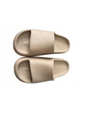 Women’s Beige Foam Slide Sandals Size 6